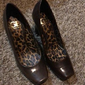 Gianni Bini Brown Bee-Have heels 6M